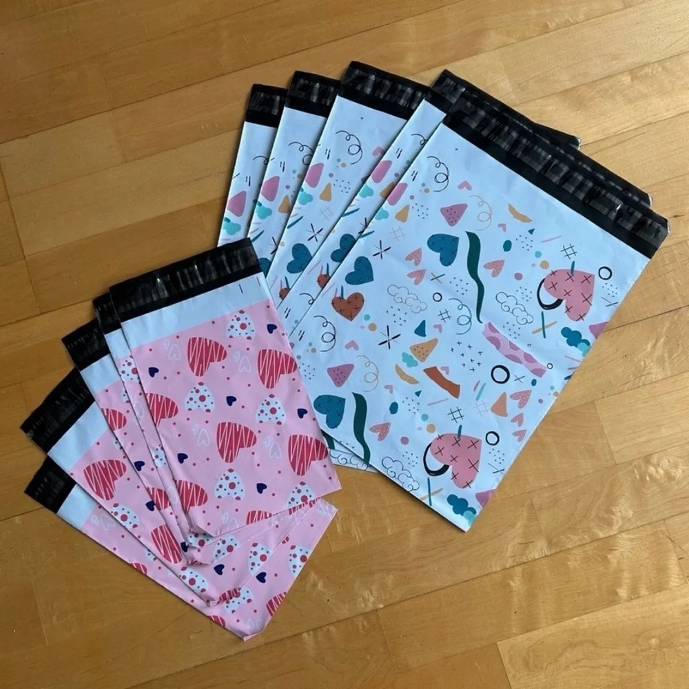 10 Count Polymailer Size Variety Bundle - HEARTS (5/6x9 + 5/10x13)